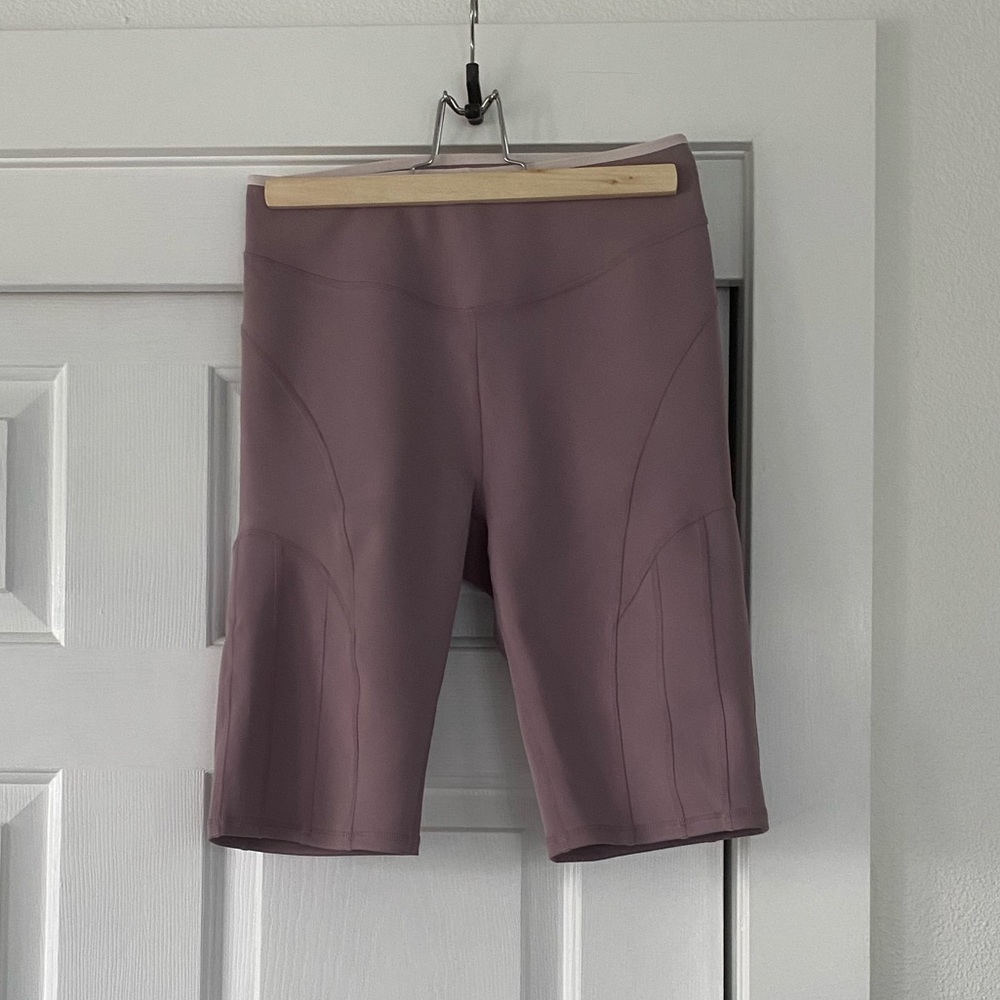 NWOT Free People Movement Lilac Biker Shorts